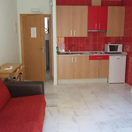 Aparthotel Dona Reyes